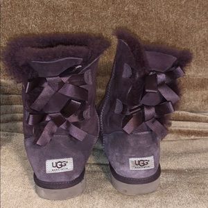 Bailey Bow Uggs 🎀